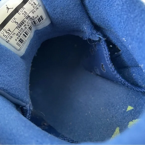 Air Jordan Kids 6 Retro Low BG Sneakers | US 5.5 - Picture 7 of 7